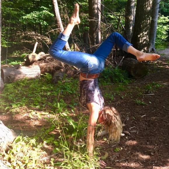 Meet your Posher, Charlotte - Picture 1 of 2